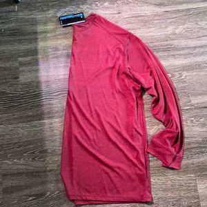 Roundtree & Yorke Performance Top